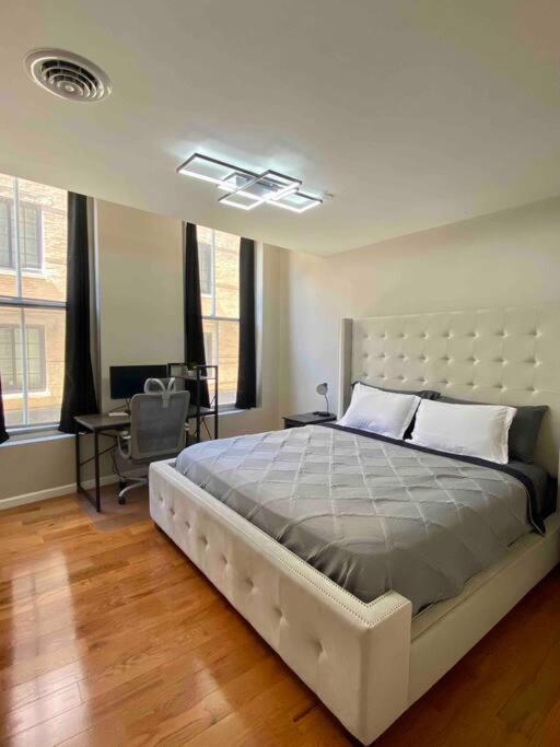 Downtown Albany 2 Bedroom + Workstation @ The Mark Экстерьер фото